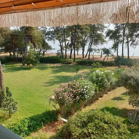 Nisteri Seaside Apartamento *